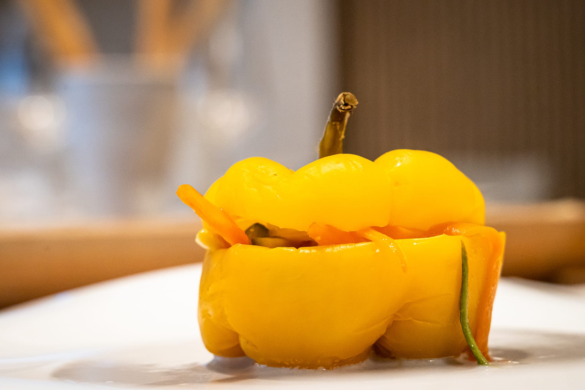 peperone giallo al forno ripieno di verdure